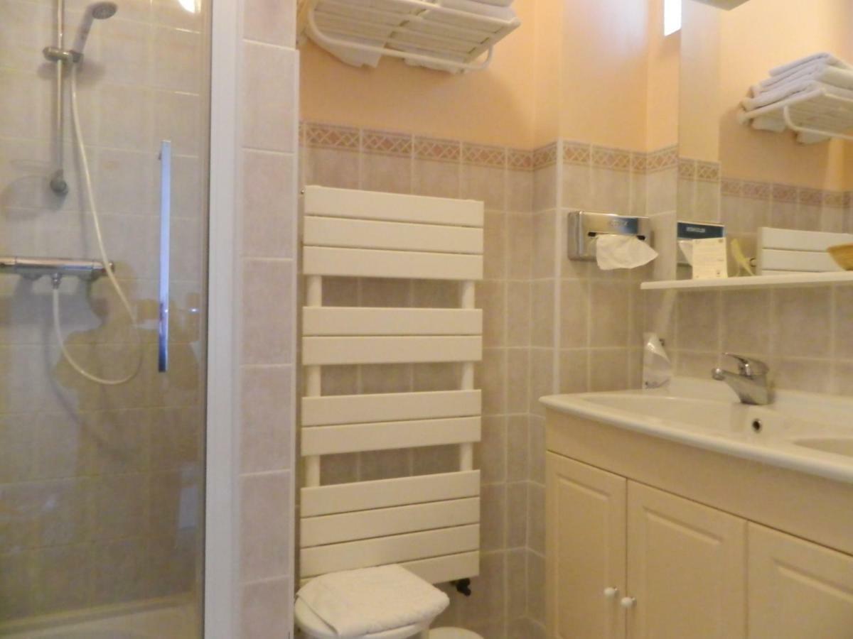 ניונס Hotel La Caravelle מראה חיצוני תמונה